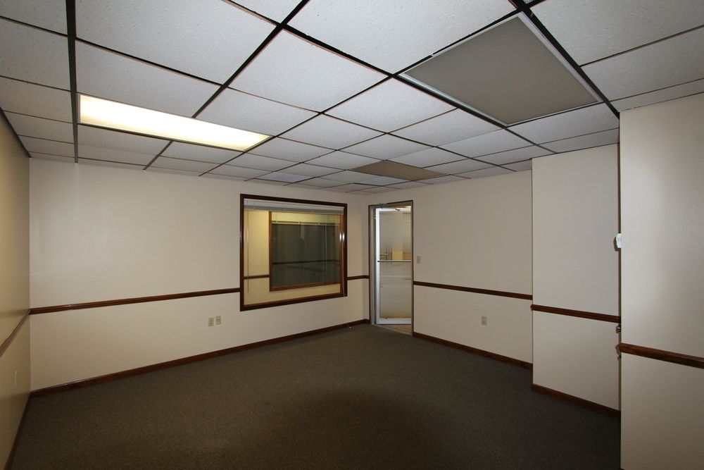 Hardy St Office Opportunity : 1507/1509 Hardy St , Hattiesburg, MS 39401